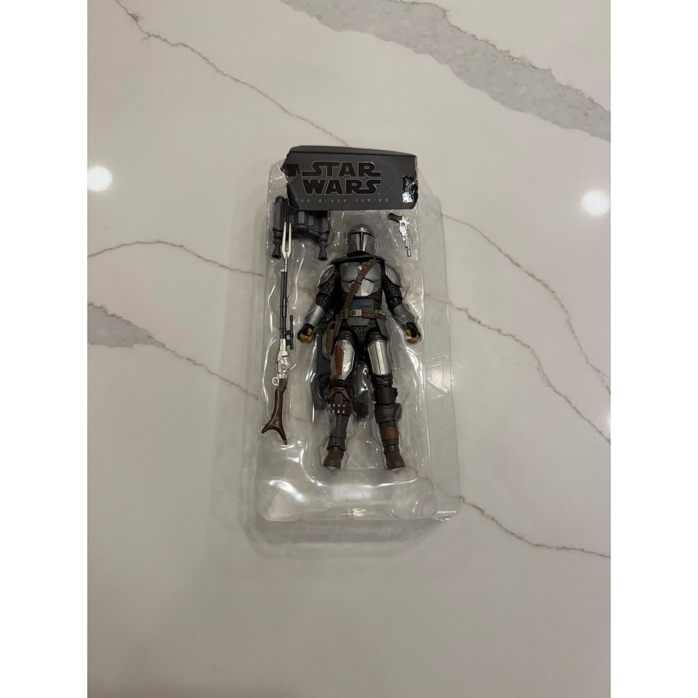 Star Wars The Black Series The Mandalorian Beskar Armor 6 Inch Action Figure - Picture 7 of 7